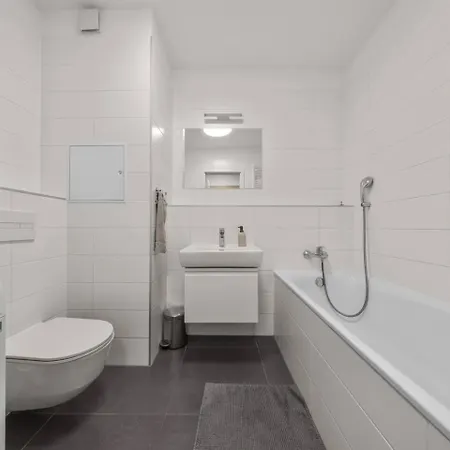 Ac 2 Apartment, Old City, Blumentalska Διαμέρισμα *
